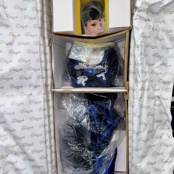 Jackie Chimpsky Exclusively Yours Designer Doll Sarah 98/400 - Picture 4 of 8